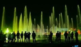 西安喷泉爆料视频最新,光影交织演绎古城新韵